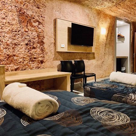 קובר פדי The Lookout Cave Underground Motel מראה חיצוני תמונה