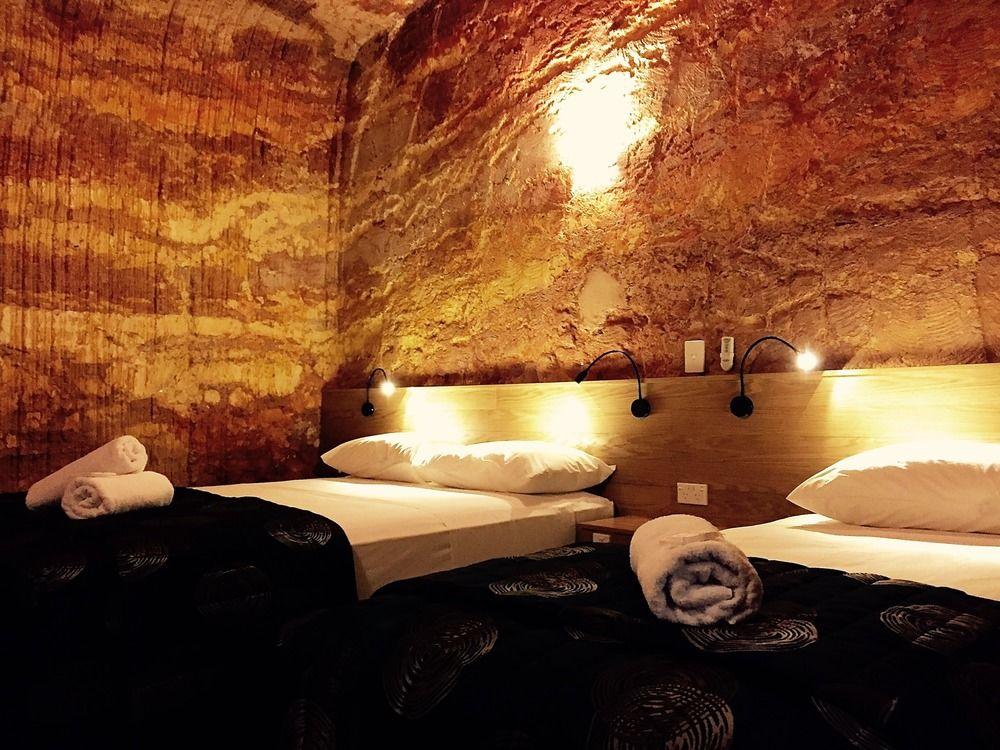 קובר פדי The Lookout Cave Underground Motel מראה חיצוני תמונה