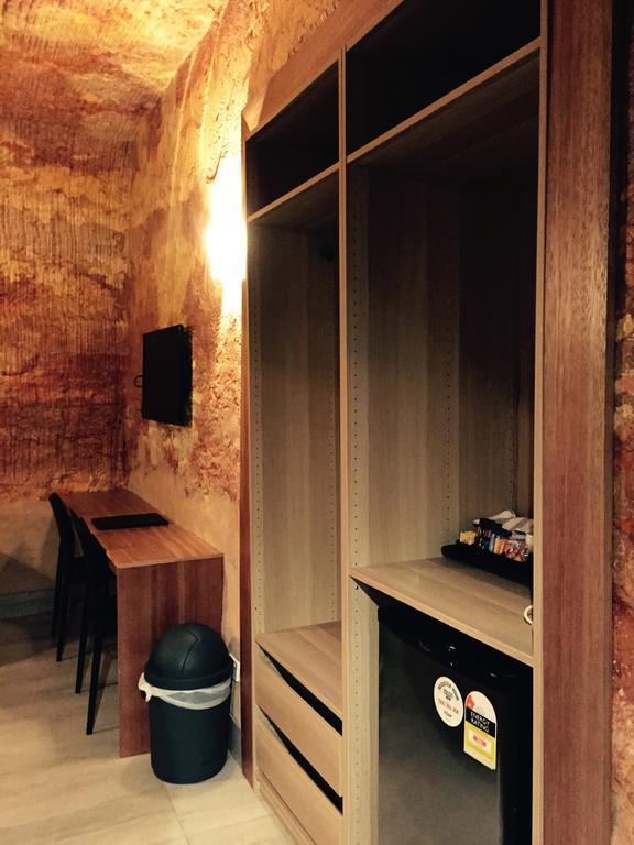 קובר פדי The Lookout Cave Underground Motel חדר תמונה