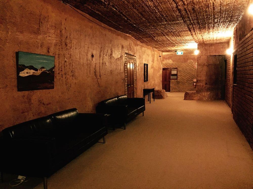 קובר פדי The Lookout Cave Underground Motel מראה חיצוני תמונה