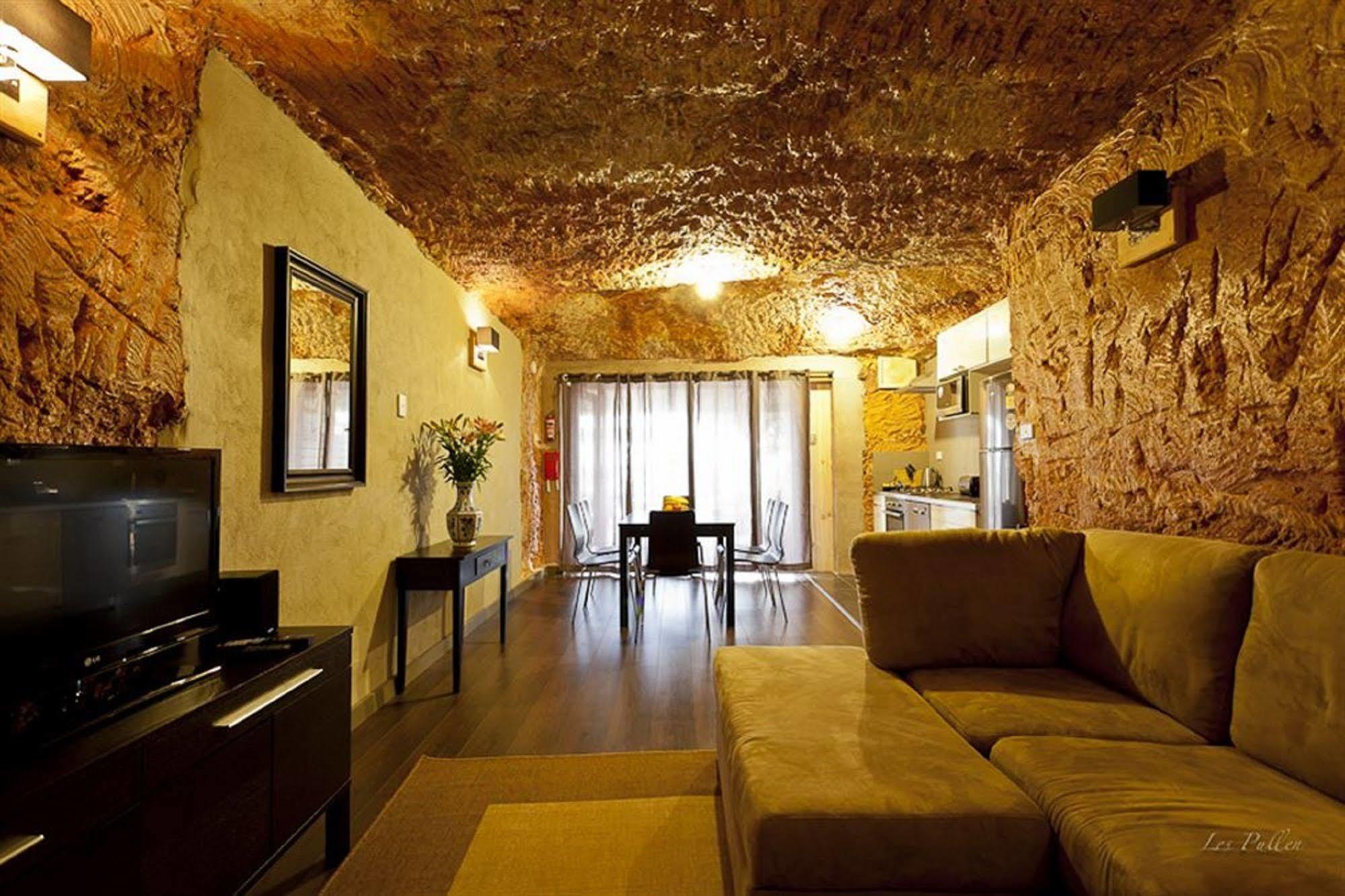 קובר פדי The Lookout Cave Underground Motel מראה חיצוני תמונה