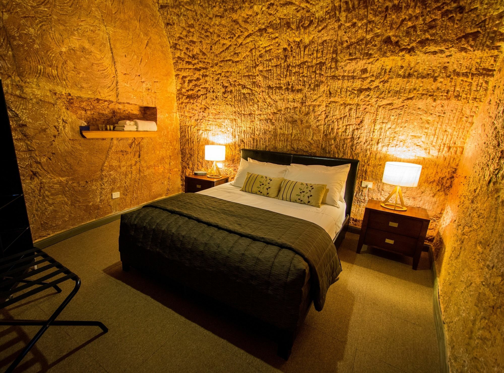 קובר פדי The Lookout Cave Underground Motel מראה חיצוני תמונה